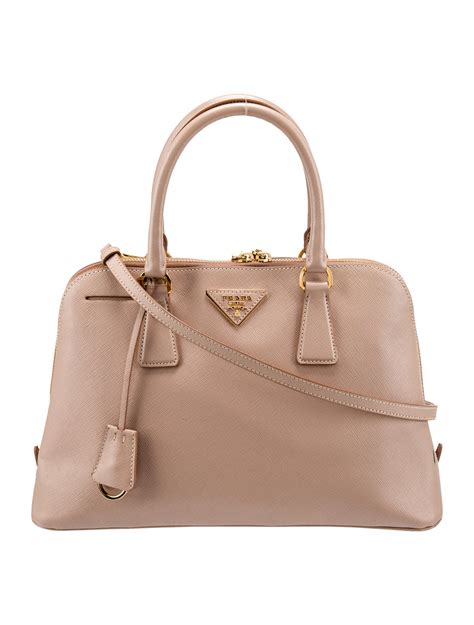 Medium Saffiano Lux Promenade Tote 